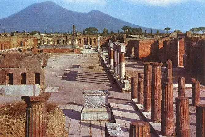 Shore Excursion: Vesuvius and Pompeii in One Day